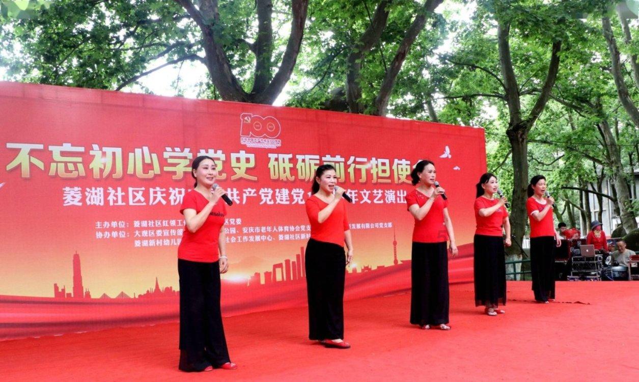 探讨交流,尽在过十字路口有红绿灯,左侧闯红灯,导致绿灯行驶车辆连撞,而闯红灯车辆却无事最后杨常离开,怎么判责?